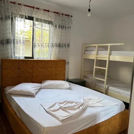 Apartamento Argjiro Hamallaj